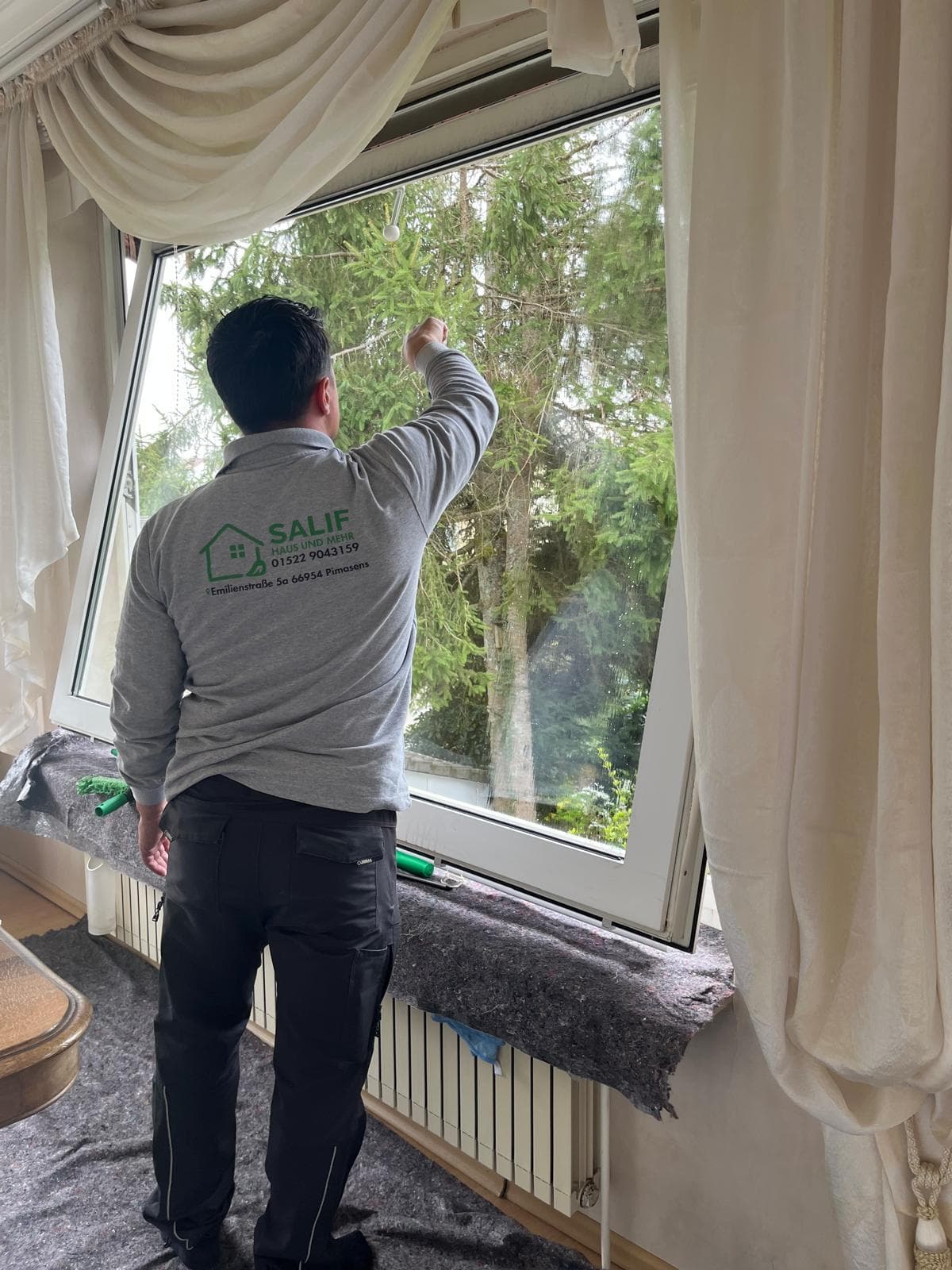Glas- & Wintergartenreinigung – Glas- & Wintergartenreinigung Referenz | Salif Gebäudeservice Pirmasens